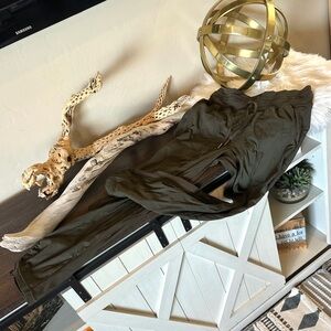 Lululemon Studio Crop unlined Army Green Pants Size 4 #444